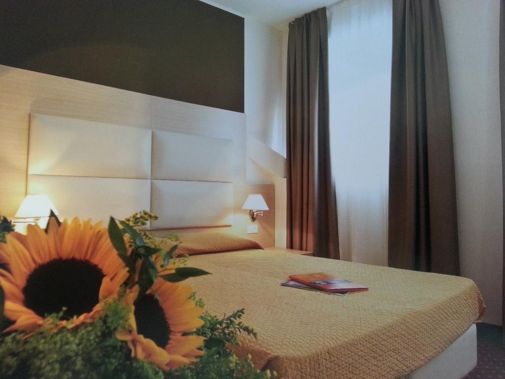 Hotel Regina Болзано Стая снимка
