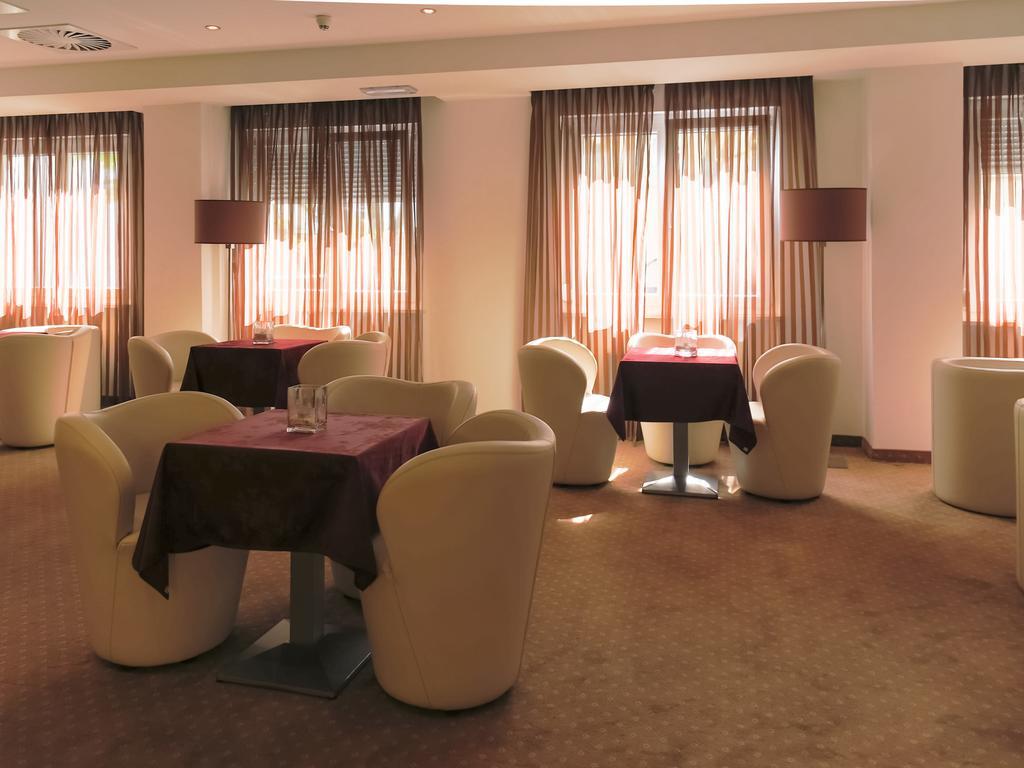 Hotel Regina Болзано Екстериор снимка